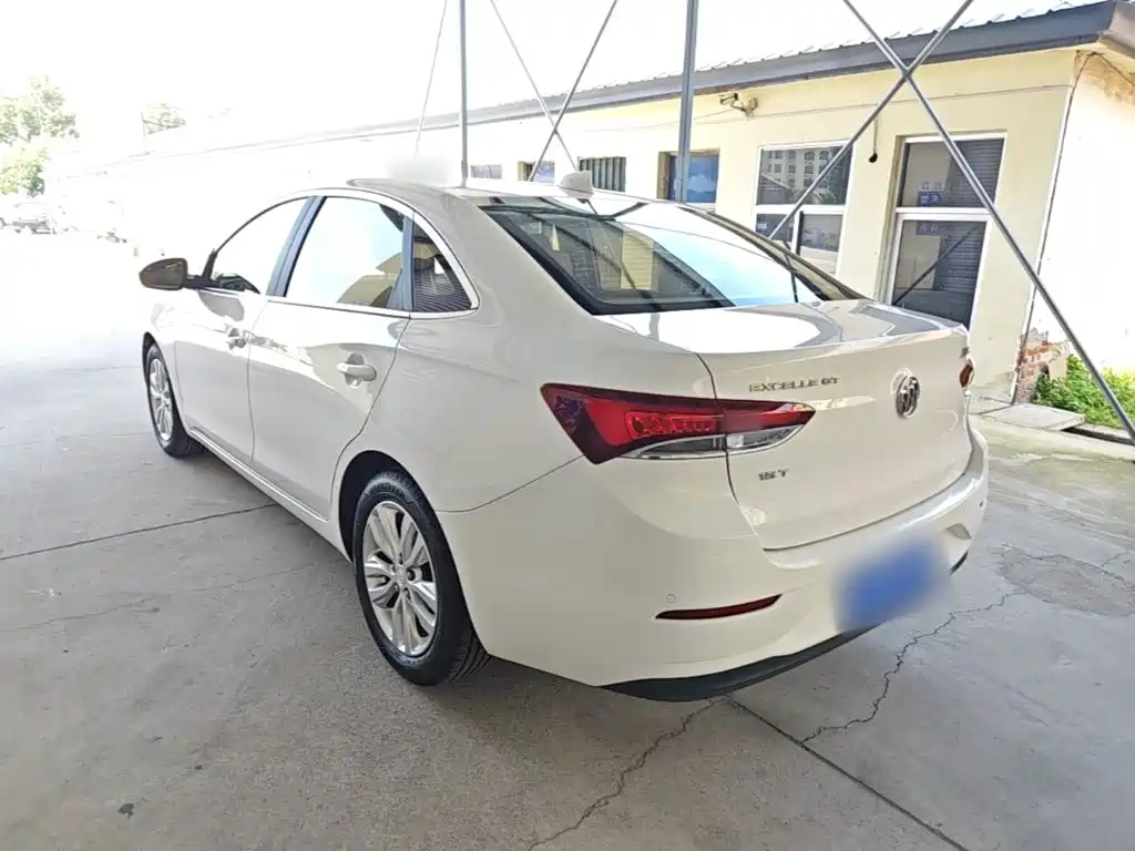 Buick Excelle — миниатюра 5
