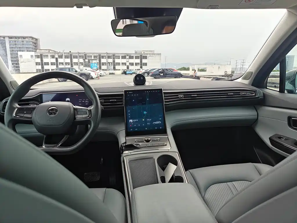 NIO ES6 — миниатюра 13