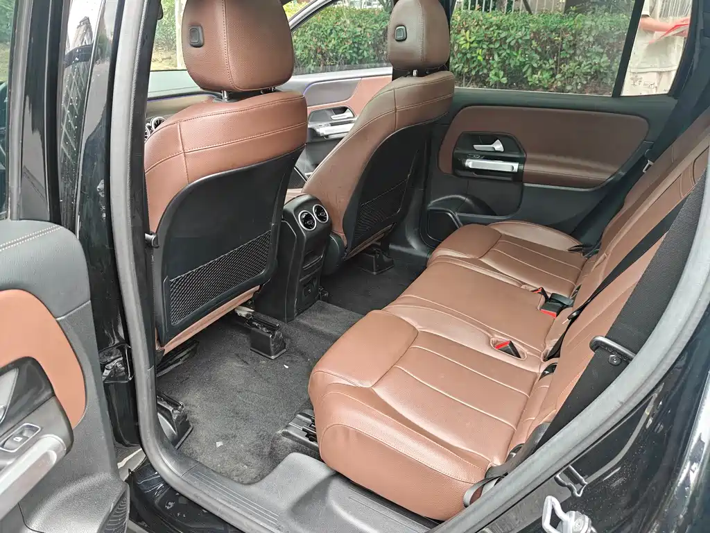 Mercedes-Benz GLB — миниатюра 6