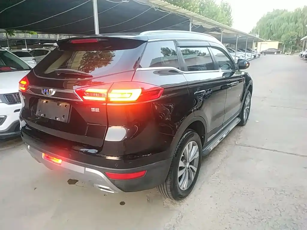Geely Boyue — миниатюра 7