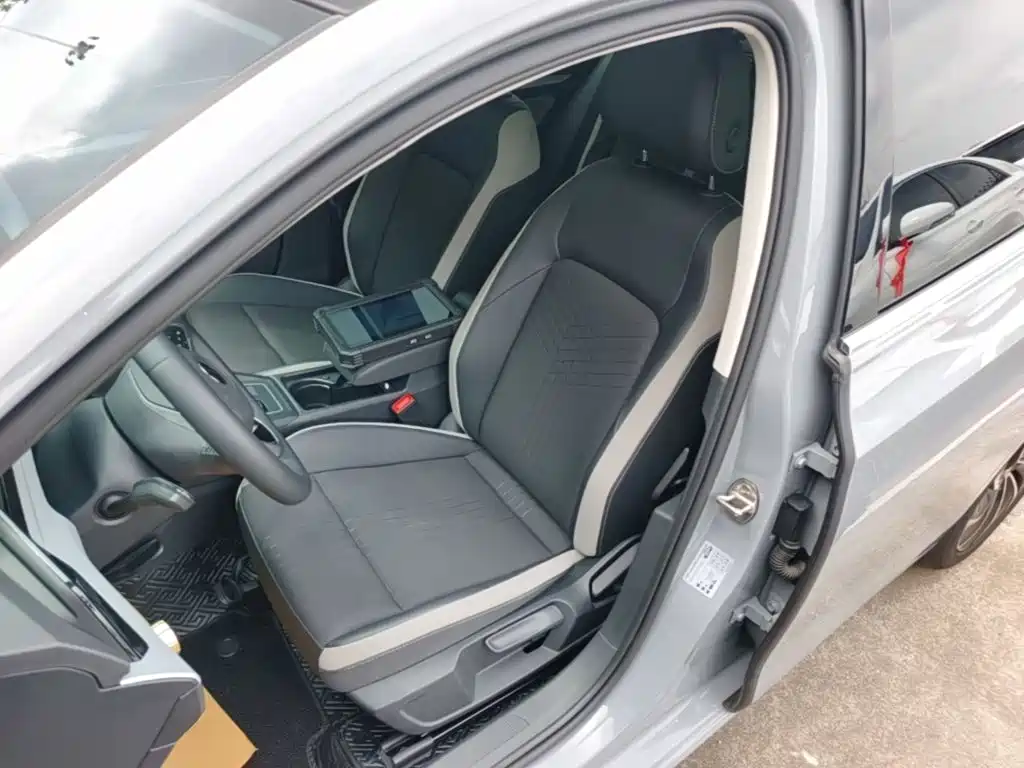 Volkswagen Golf — миниатюра 15