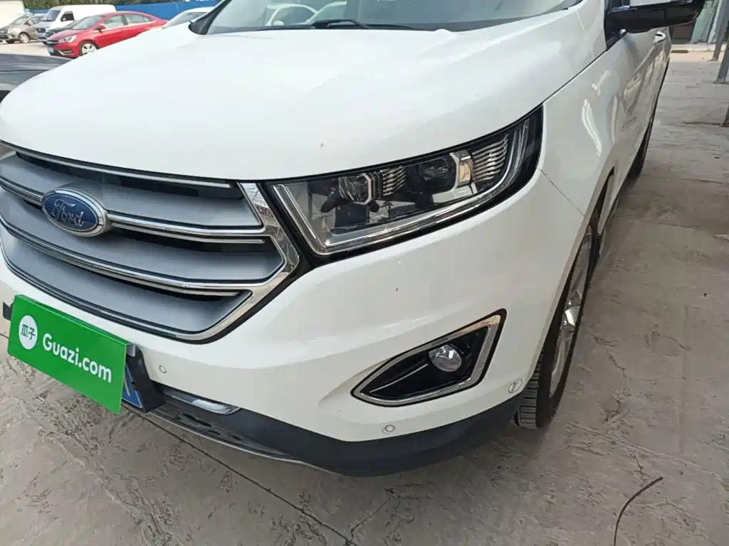 Ford Edge — миниатюра 24