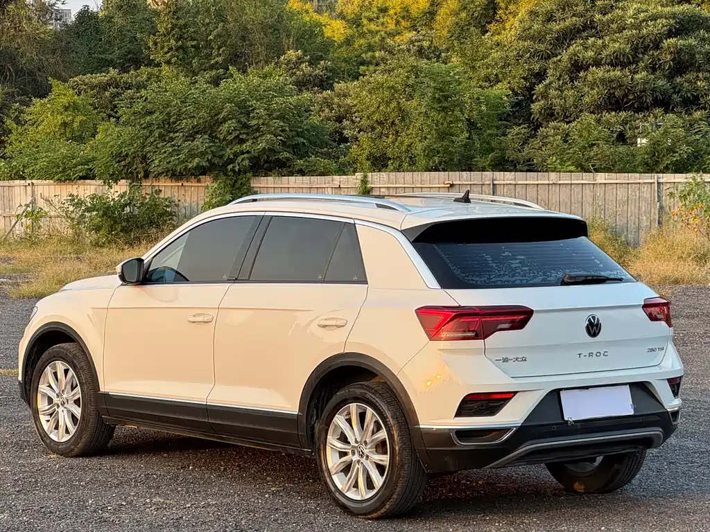Volkswagen T-Roc — миниатюра 7