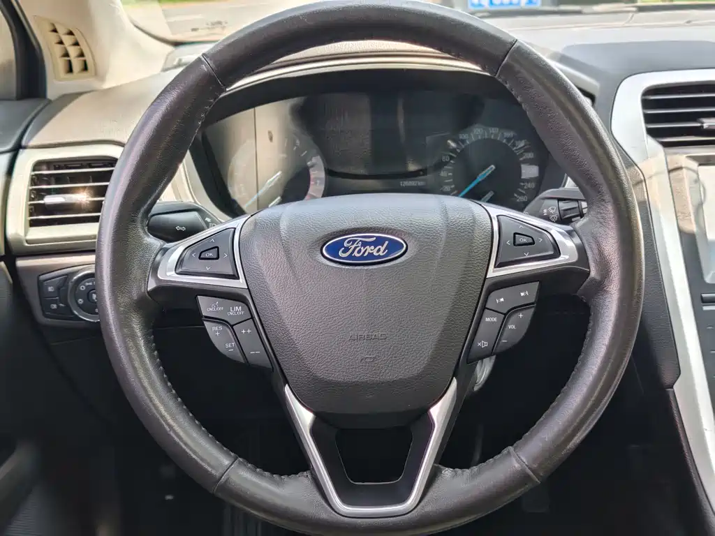 Ford Mondeo — миниатюра 19
