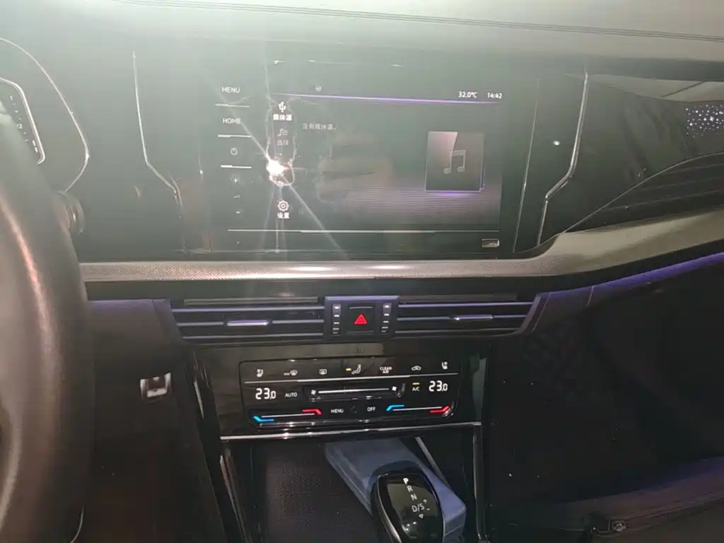 Volkswagen Passat — миниатюра 13