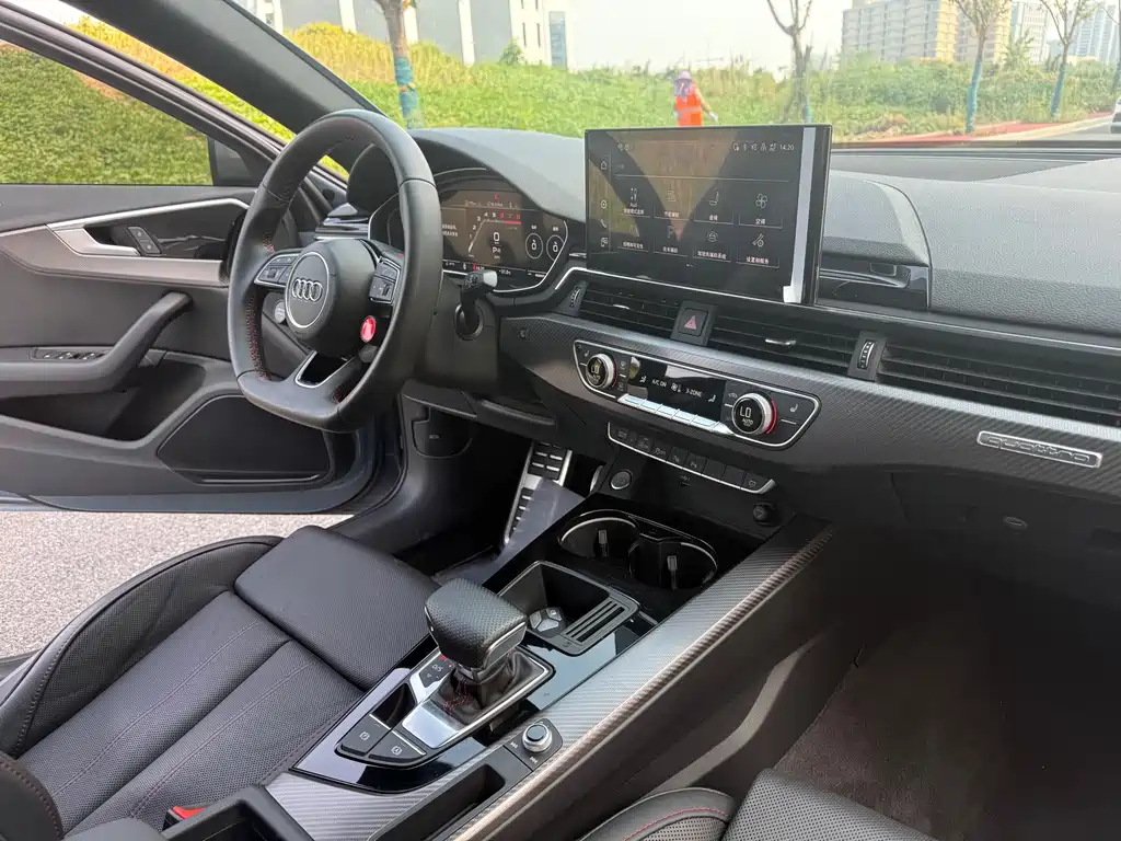 Audi A4L — миниатюра 13