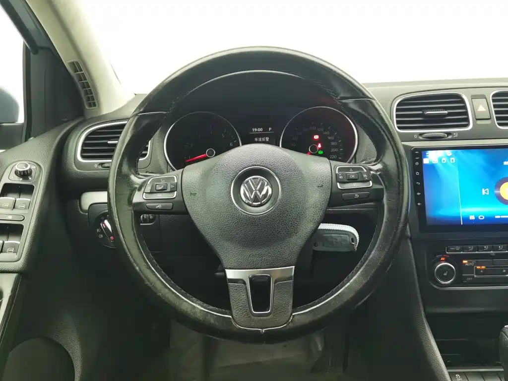 Volkswagen Golf — миниатюра 11