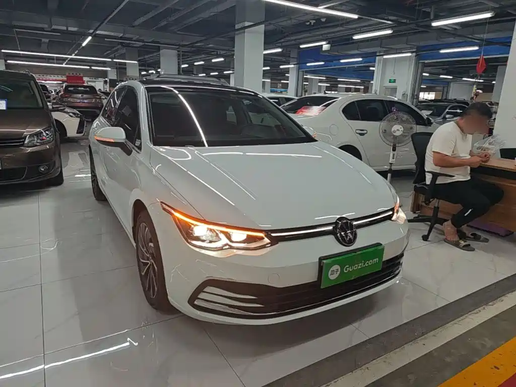 Volkswagen Golf — миниатюра 4