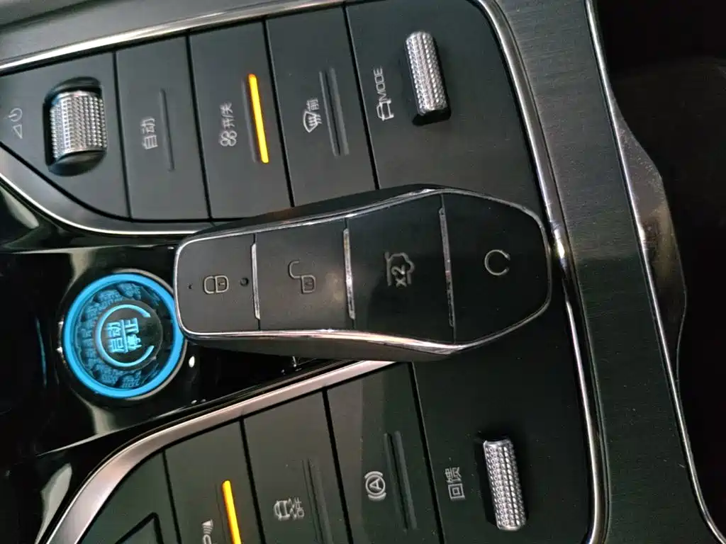 BYD Yuan Plus — миниатюра 9