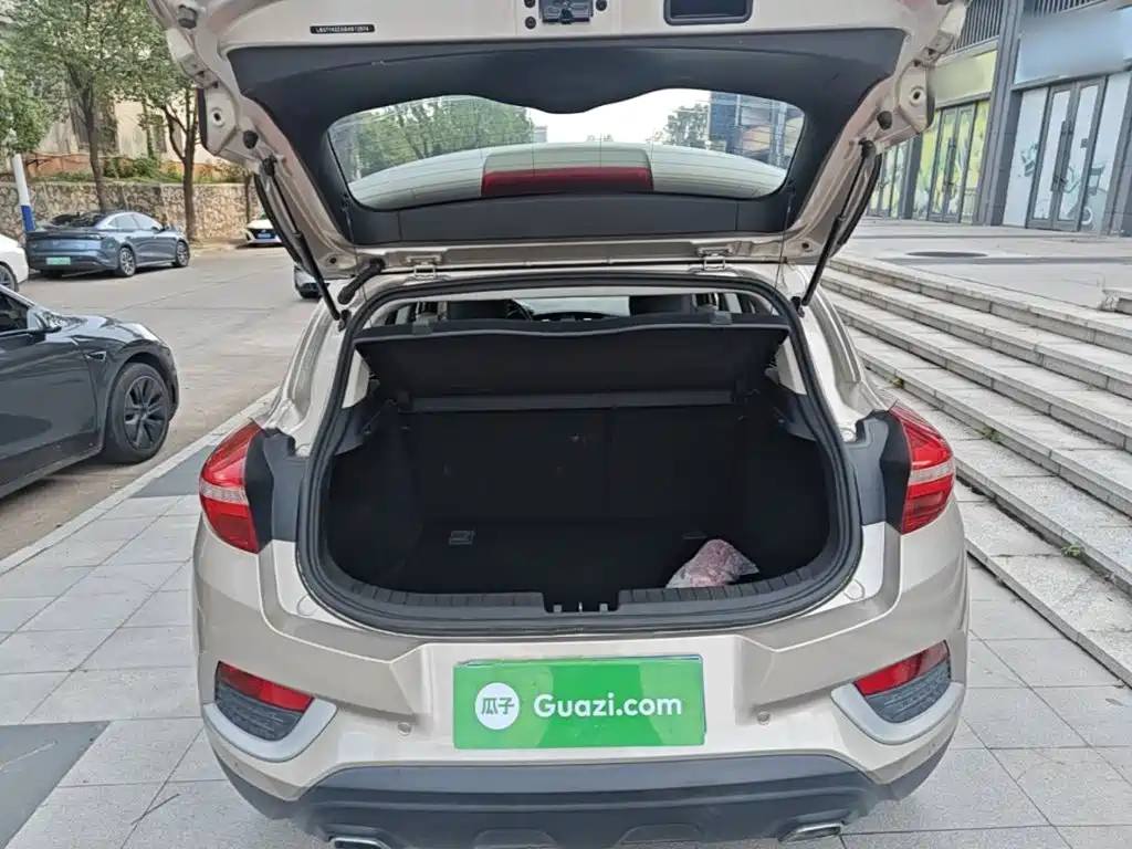 Geely Emgrand GS — миниатюра 19