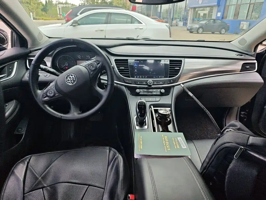 Buick LaCrosse — миниатюра 5