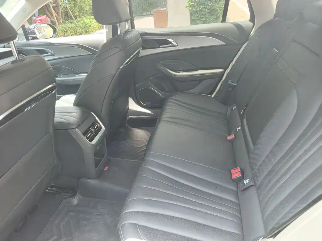 Hongqi Hongqi H5 — миниатюра 5