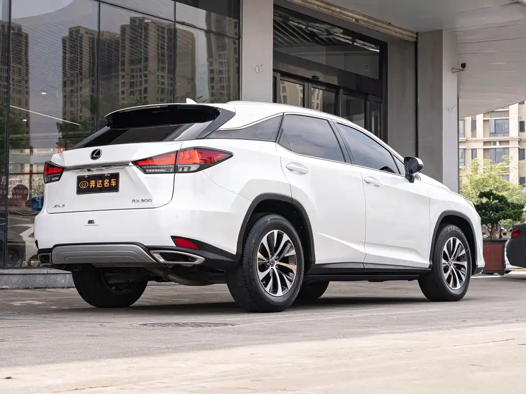 Lexus RX — миниатюра 3