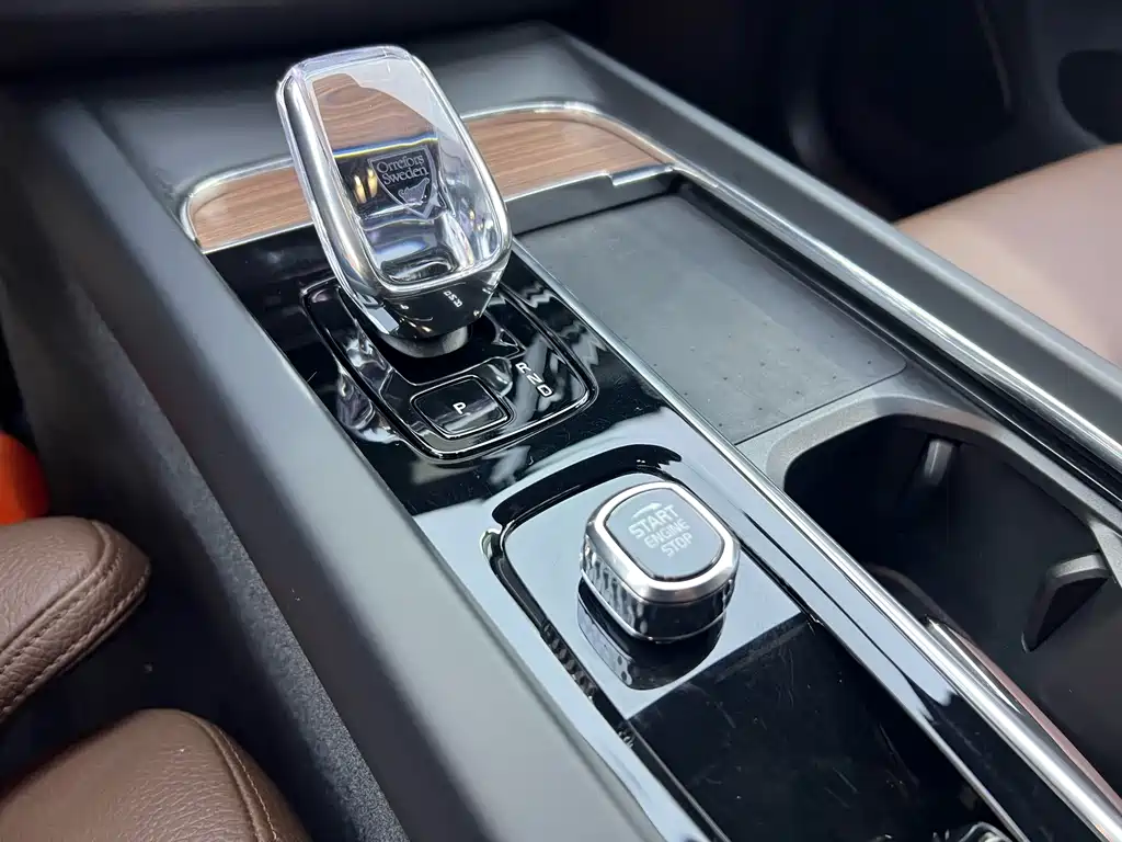 Volvo XC60 — миниатюра 17