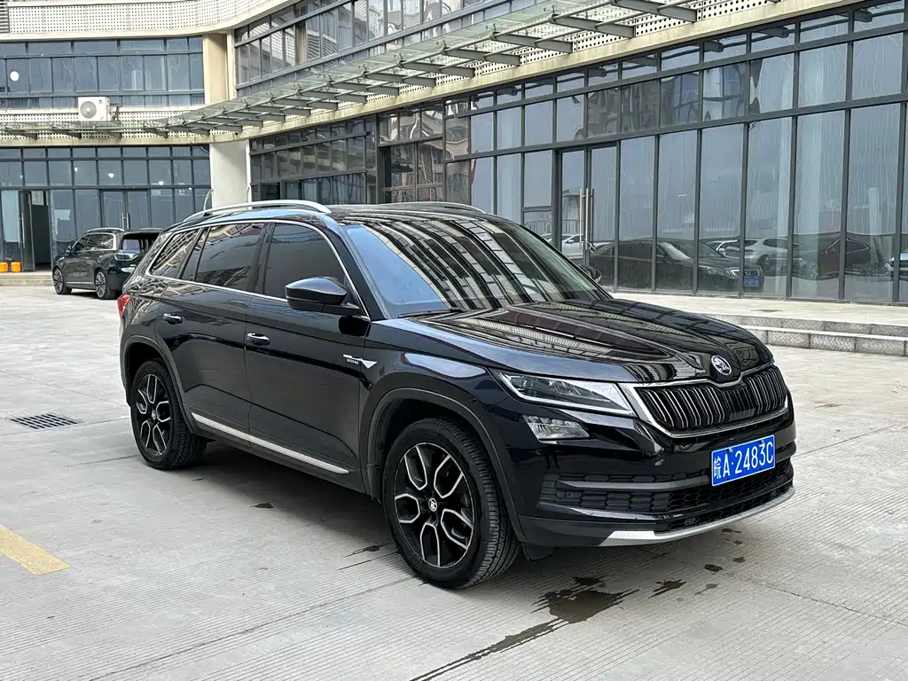 Skoda Kodiaq 2018 TSI380 7 мест Flagship