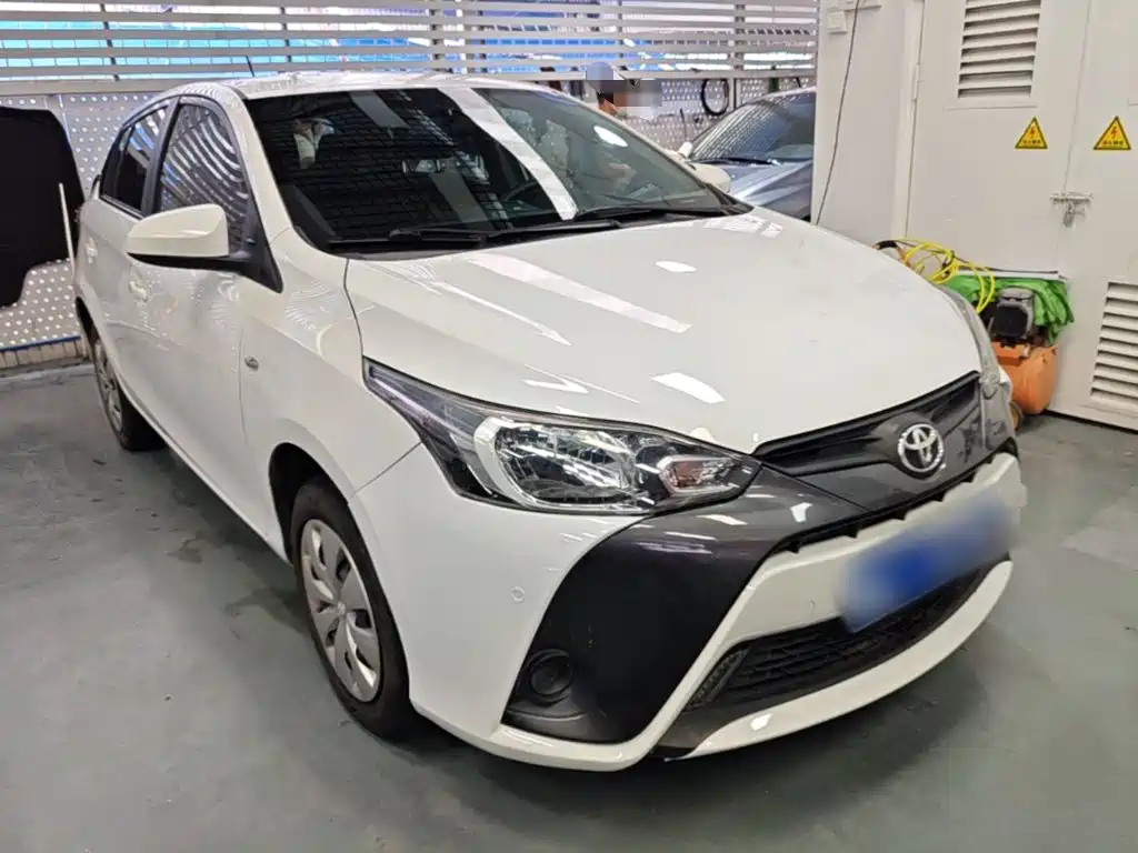 Toyota Yaris L — миниатюра 4