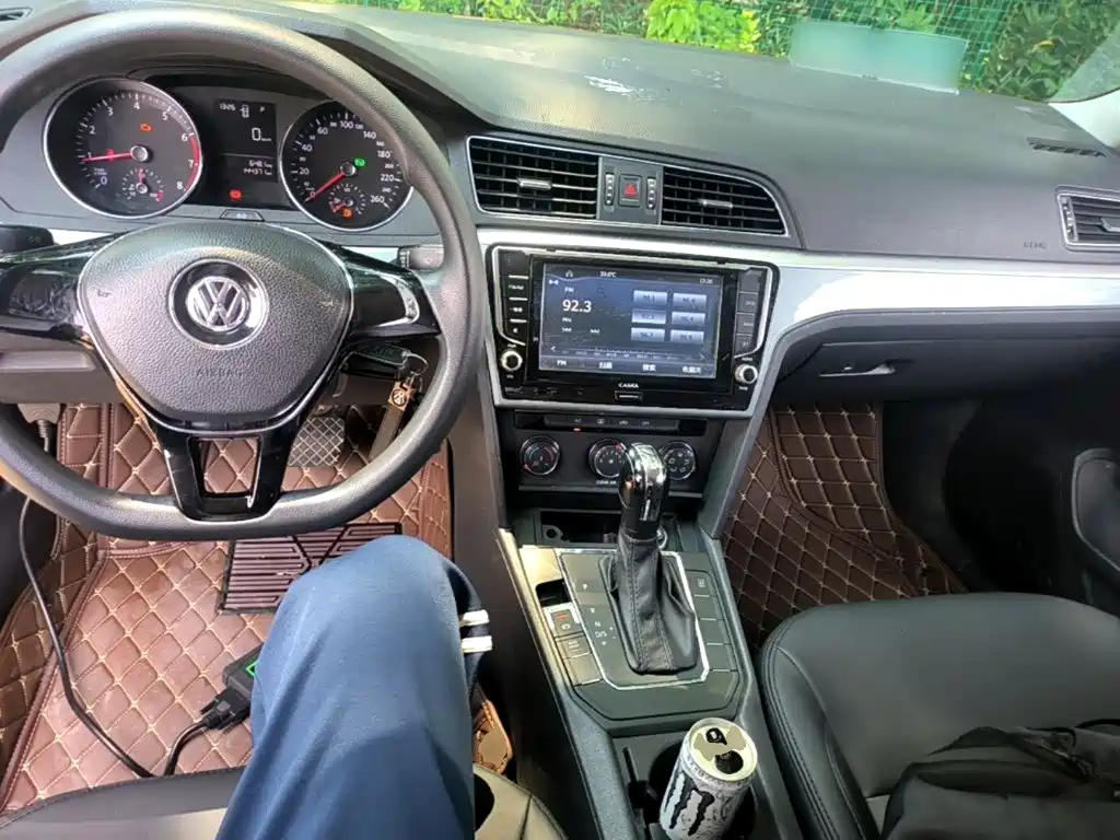 Volkswagen Lamando — миниатюра 10