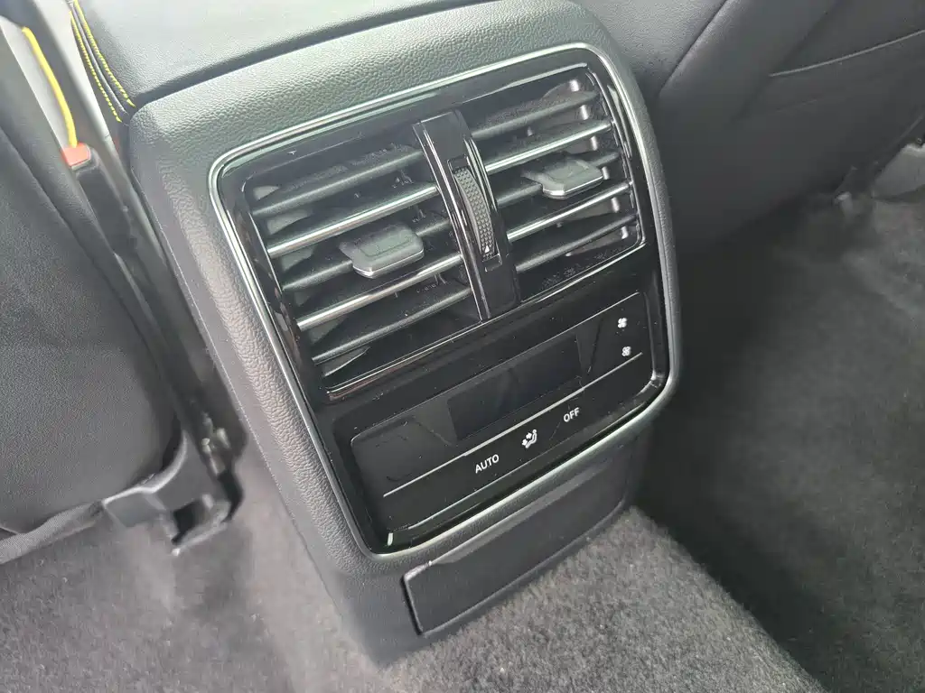 Volkswagen CC — миниатюра 11
