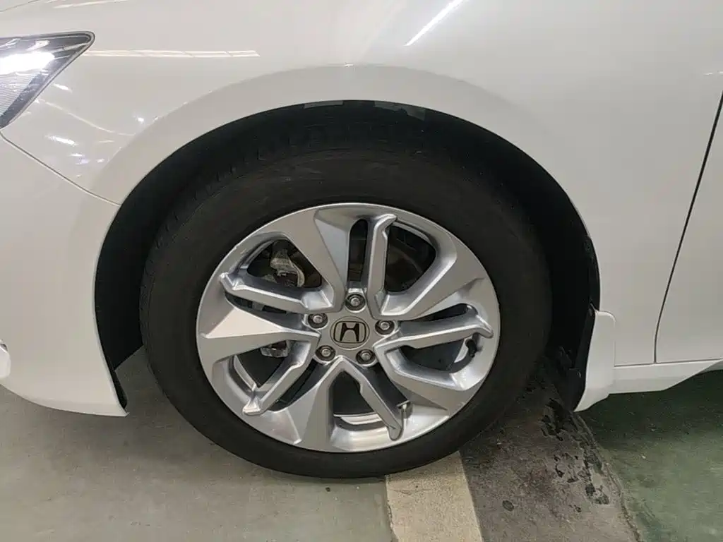 Honda Accord — миниатюра 23