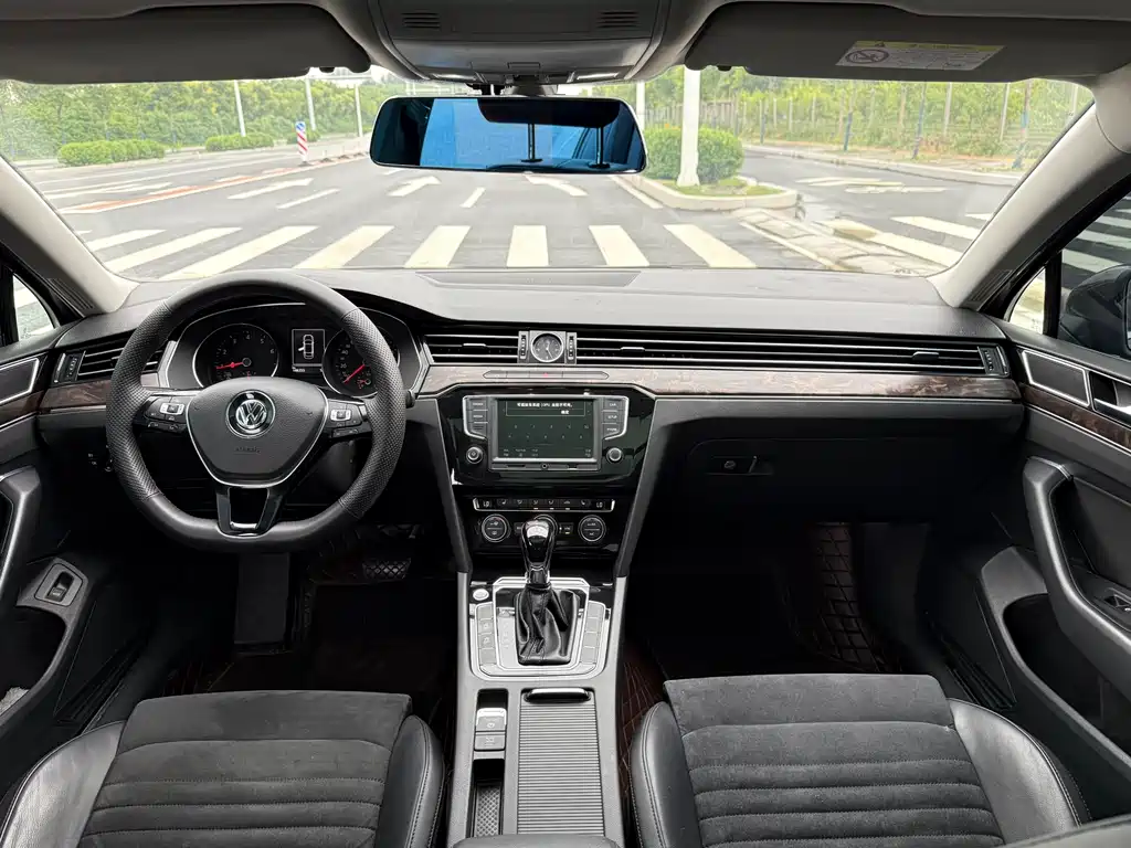 Volkswagen Magotan 2017 380TSI DSG Luxury