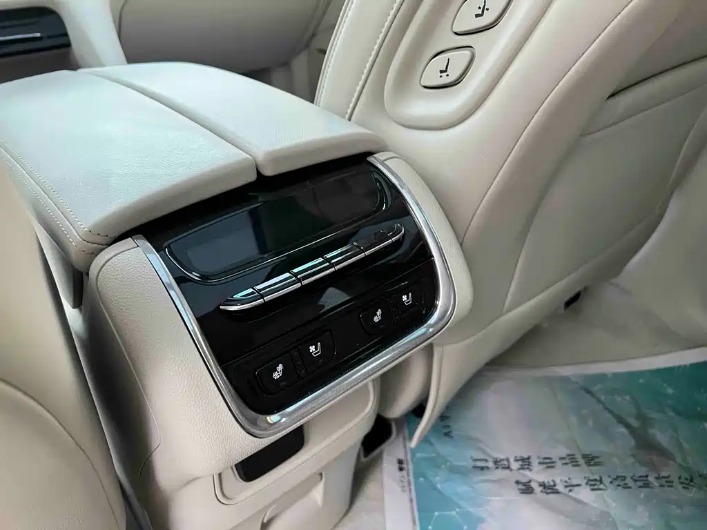 Buick Enclave — миниатюра 7