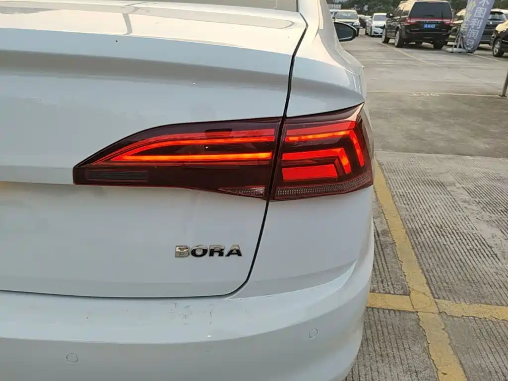Volkswagen Bora — миниатюра 8