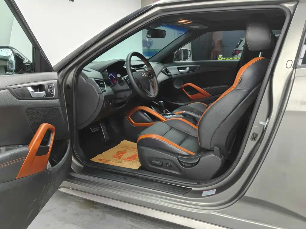 Hyundai Veloster — миниатюра 11