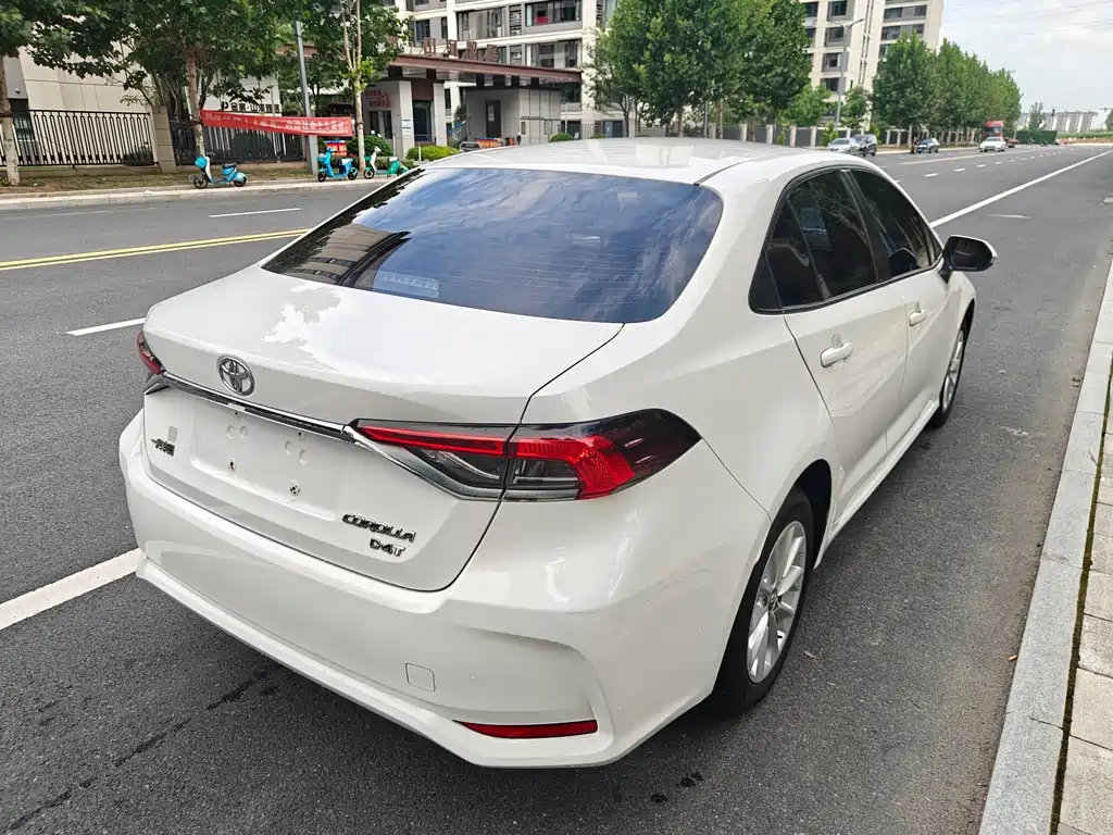 Toyota Corolla — миниатюра 5