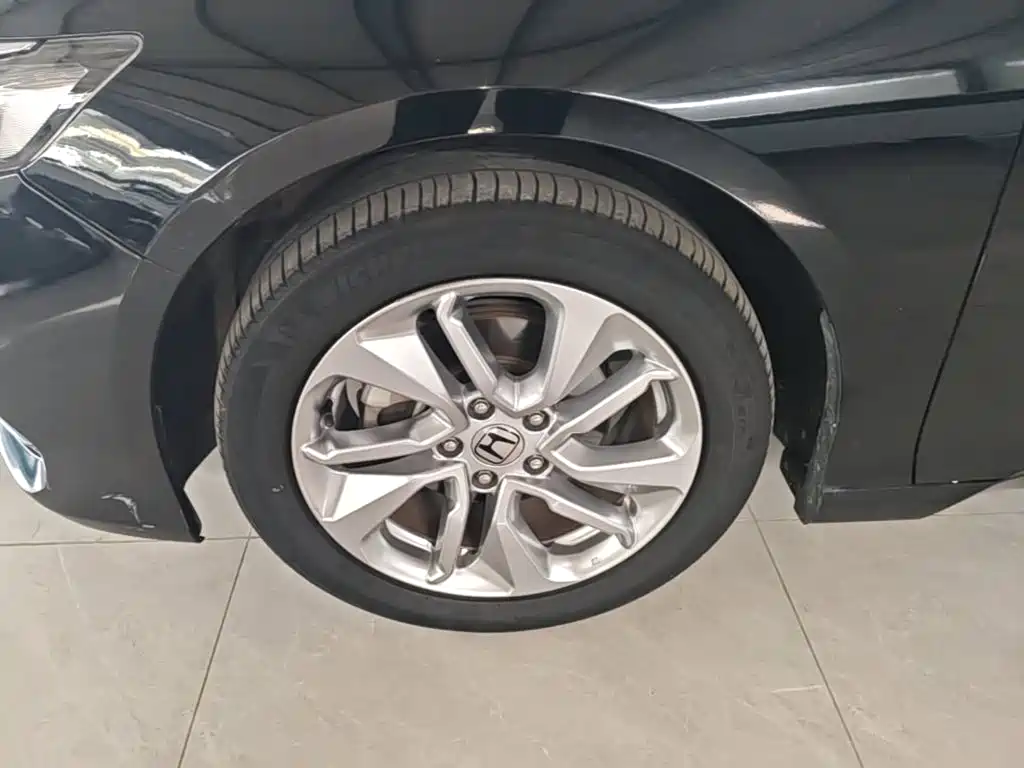Honda Accord — миниатюра 23