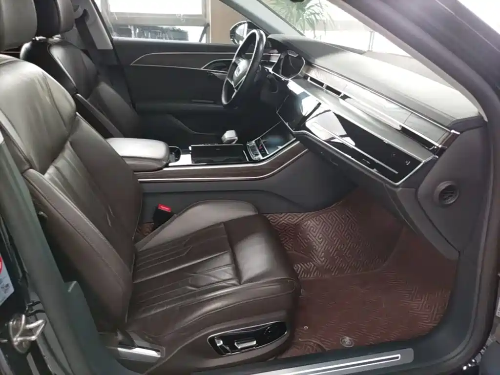 Audi A8 — миниатюра 25