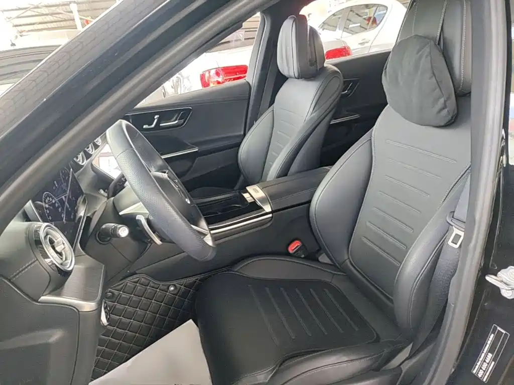 Mercedes-Benz C-Class — миниатюра 15