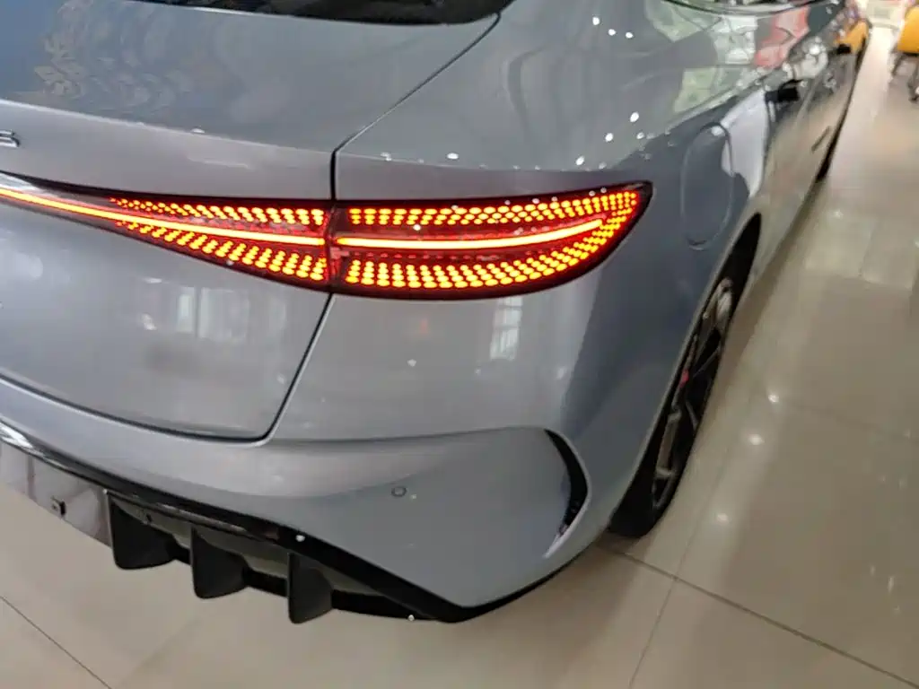 BYD Seal — миниатюра 8