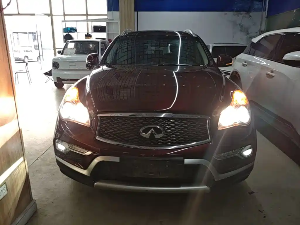 Infiniti QX50 — миниатюра 3