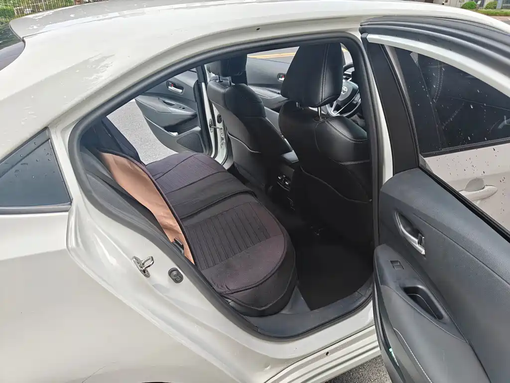 Toyota Corolla — миниатюра 13