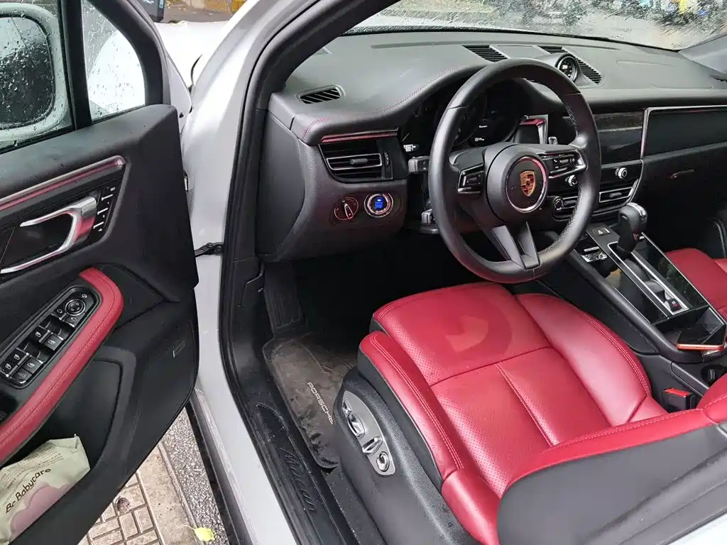 Porsche Macan — миниатюра 12