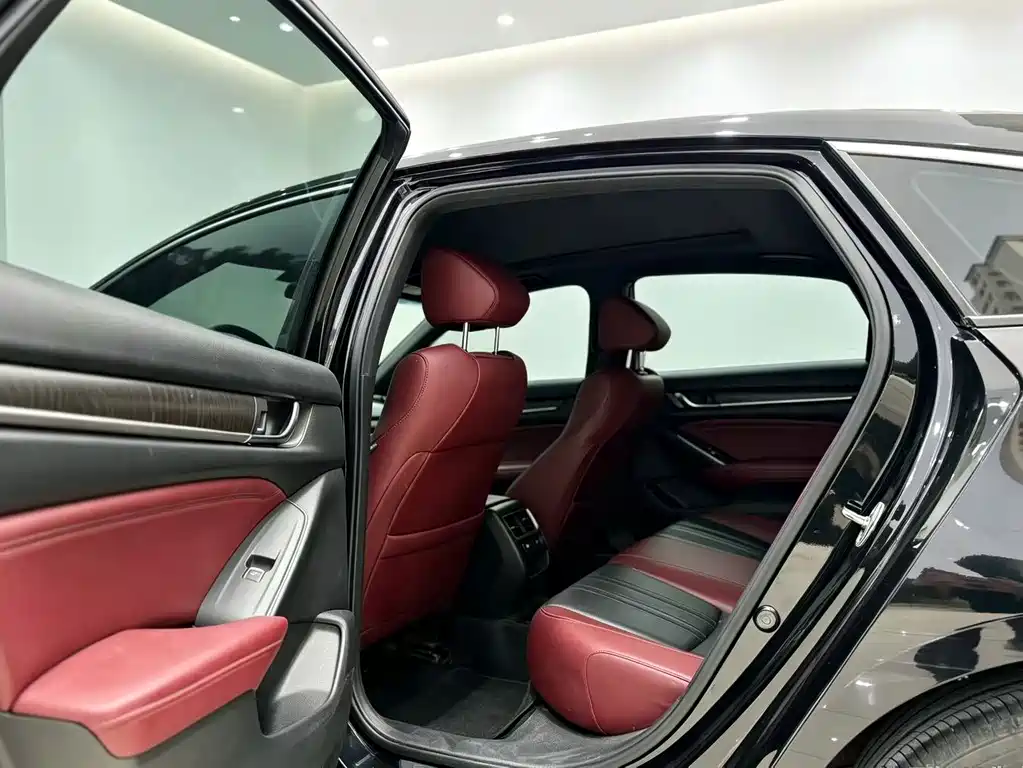 Honda Inspire — миниатюра 7