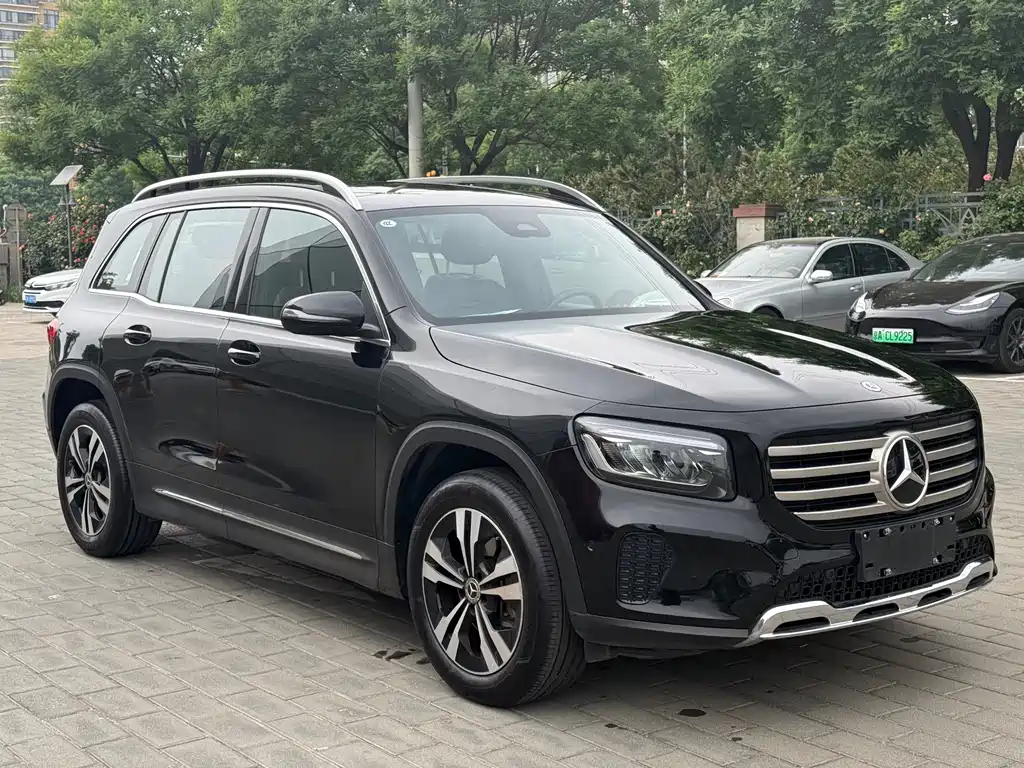Mercedes-Benz GLB — миниатюра 3