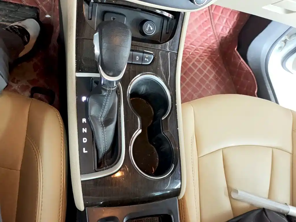 Buick Verano — миниатюра 14