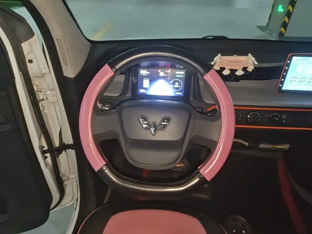Wuling MINIEV — миниатюра 11