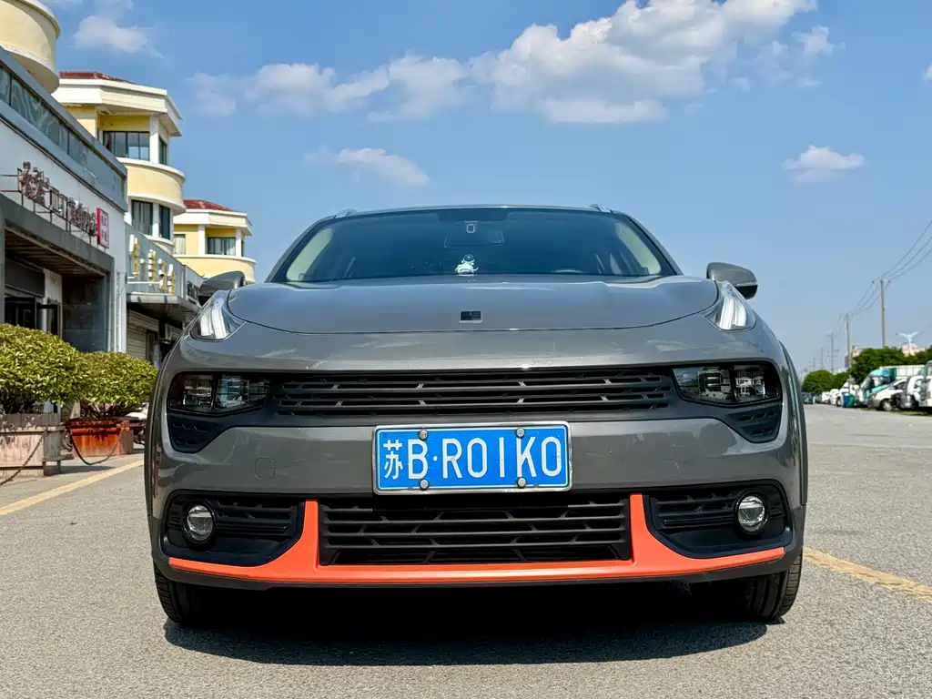 Купить Lynk & Co 02