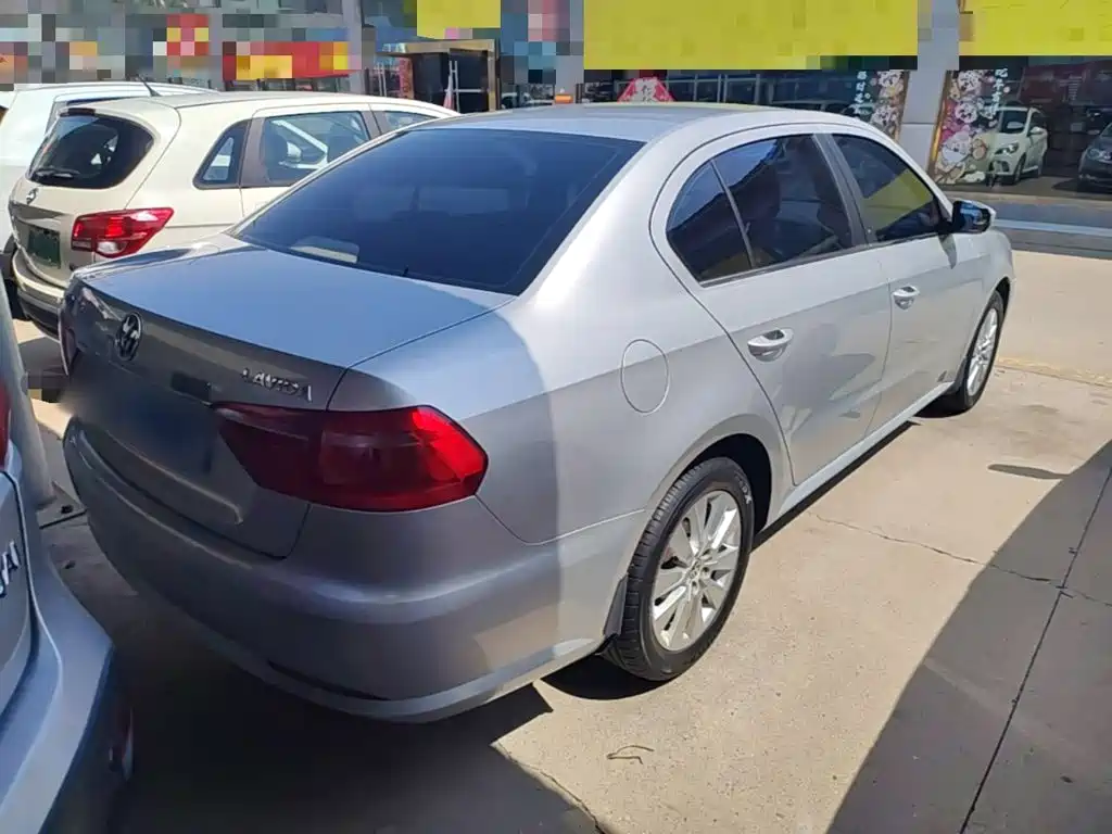 Volkswagen Lavida 2013 1.6L MT Comfort