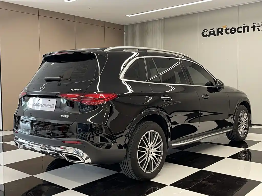 Mercedes-Benz GLC 2023 GLC 300 L 4MATIC 5 мест
