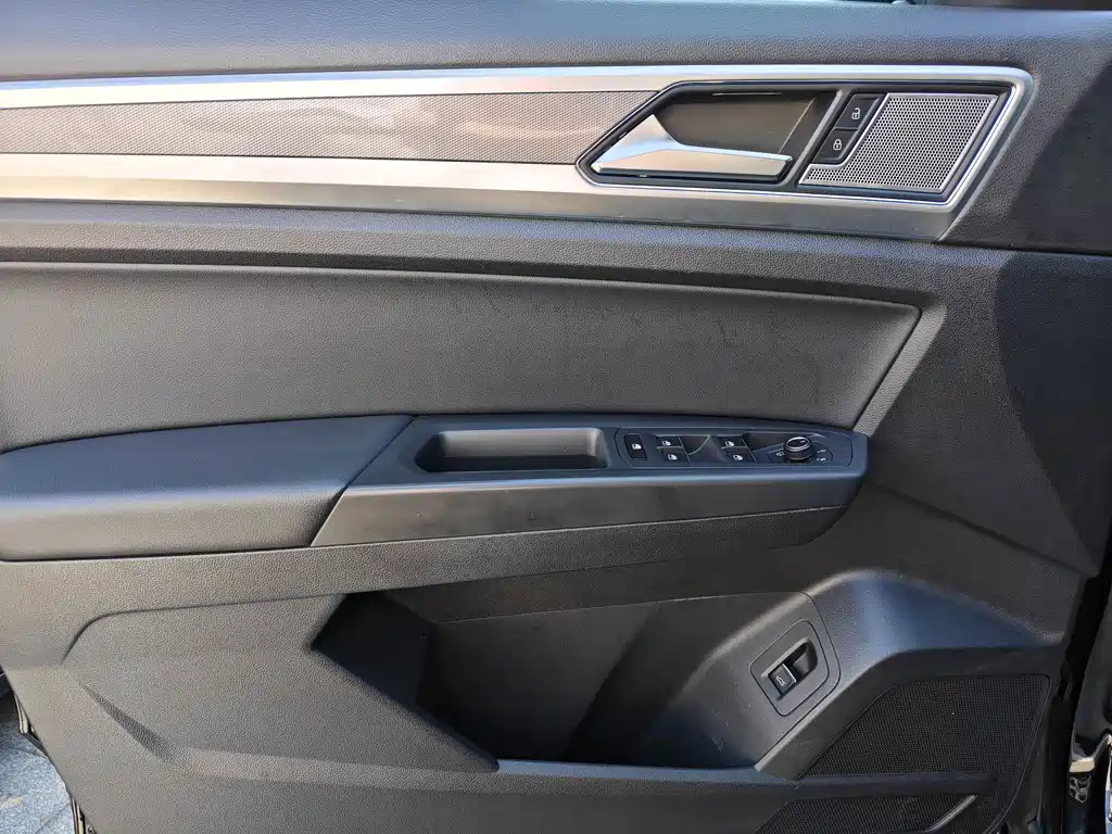 Volkswagen Teramont — миниатюра 10