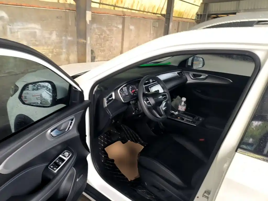 Roewe RX5 — миниатюра 16