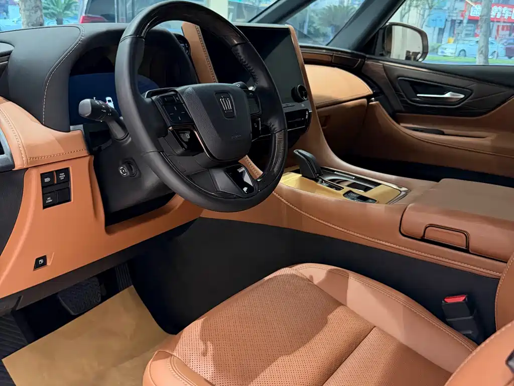 Toyota Vellfire — миниатюра 11