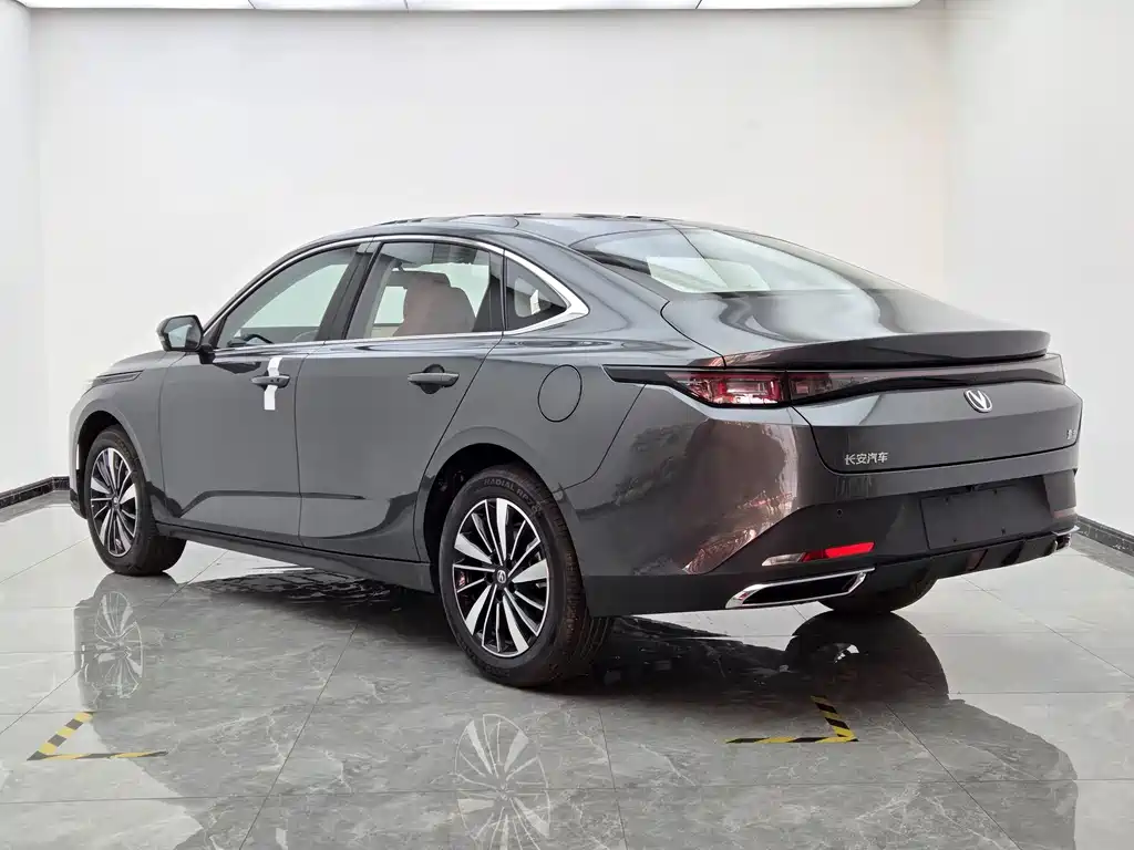 Changan Побег PHEV — миниатюра 4