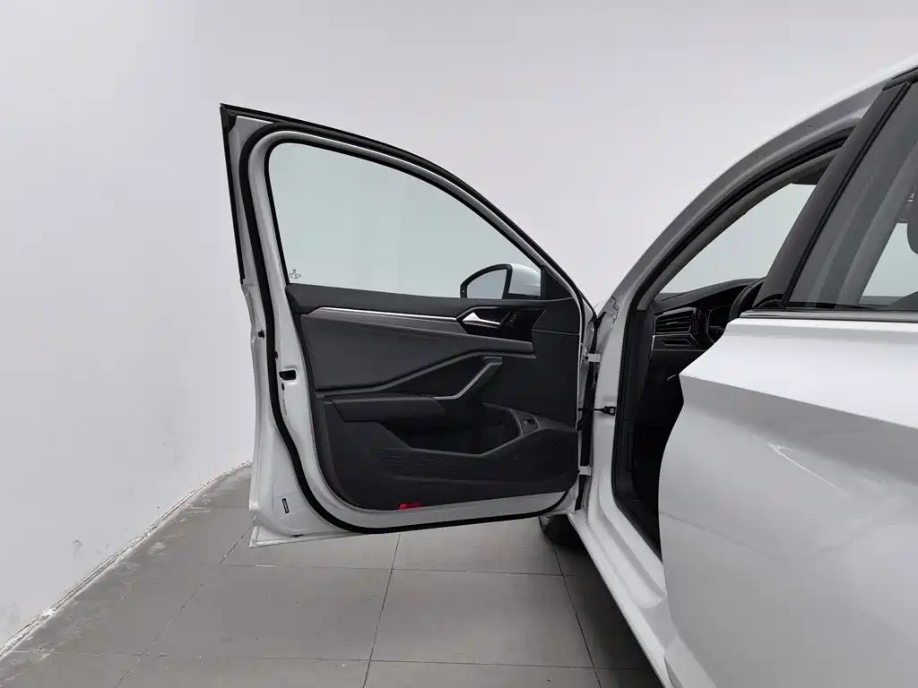 Volkswagen Sagitar — миниатюра 8