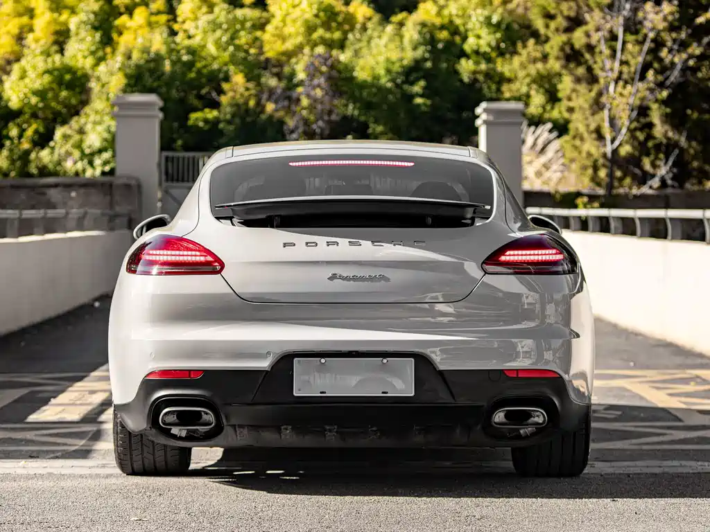 Porsche Panamera — миниатюра 6