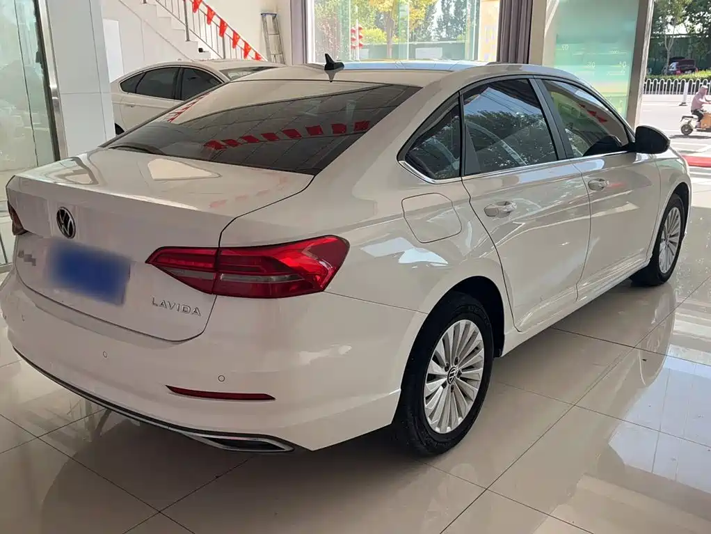 Volkswagen Lavida — миниатюра 7
