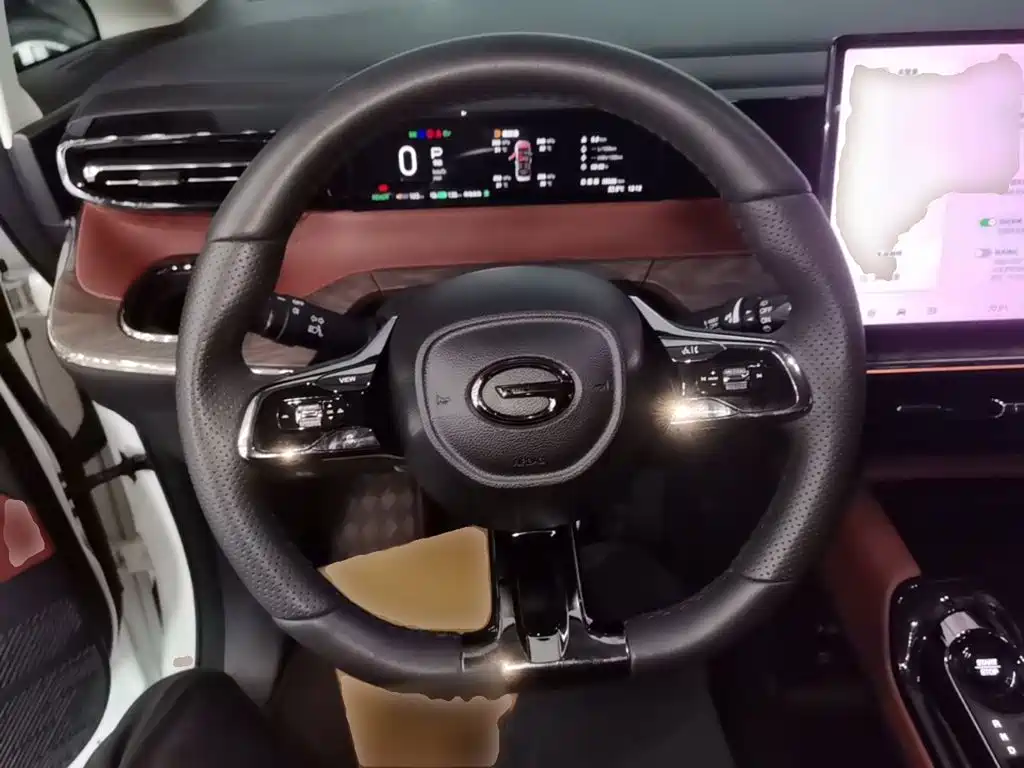GAC Motor Trumpchi E8 PHEV — миниатюра 11